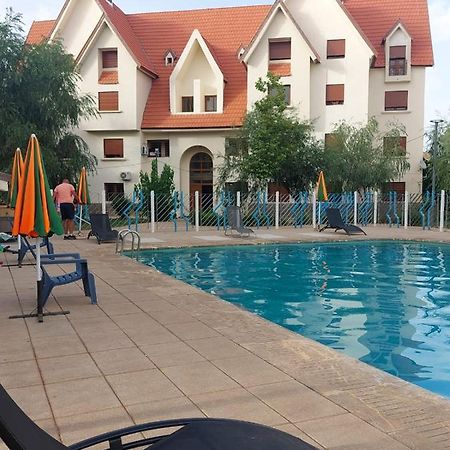 Ifrane Apartment With Swimming Pool المظهر الخارجي الصورة