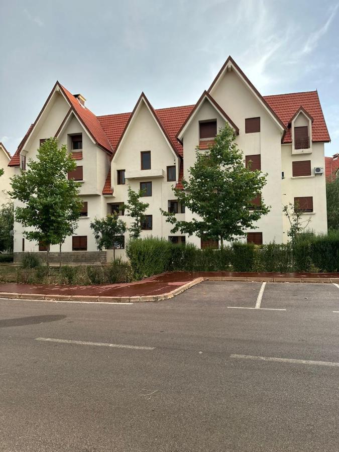 Ifrane Apartment With Swimming Pool المظهر الخارجي الصورة