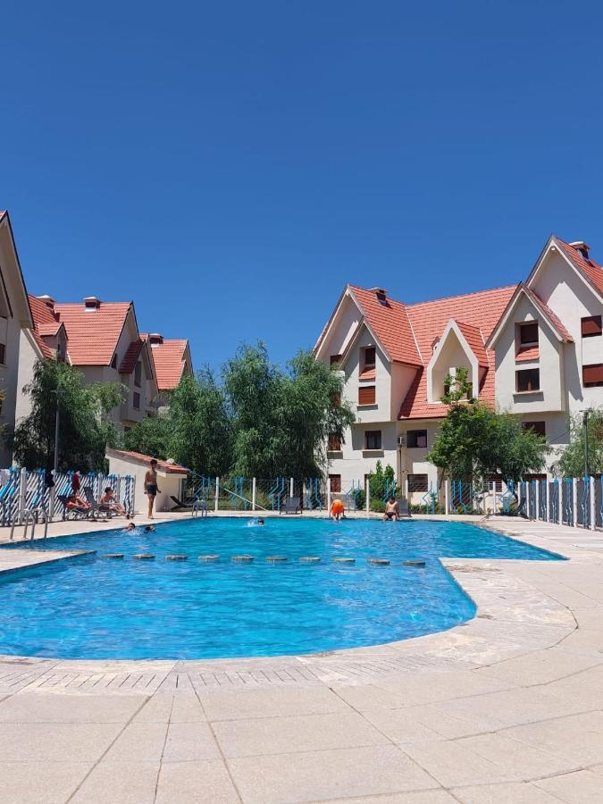 Ifrane Apartment With Swimming Pool المظهر الخارجي الصورة